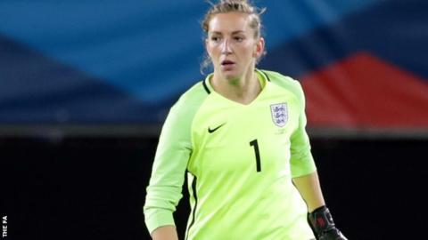 England keeper Chamberlain in neck injury scare