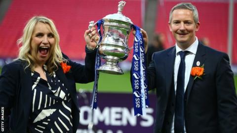 Chelsea Women boss Hayes on best women's coach shortlist