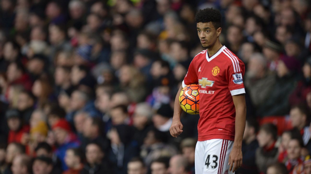 Marcos Rojo skipping Manchester United tour to sort Old Trafford future