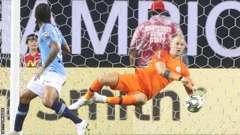Joe Hart: Manchester City keeper to have medical at Burnley