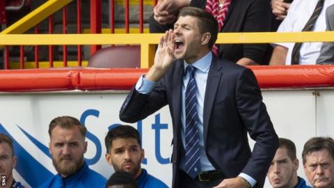 Steven Gerrard: Rangers boss 'naive' to rail against referees - Billy Dodds