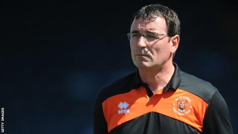 Manager Bowyer leaves Blackpool one game into new season
