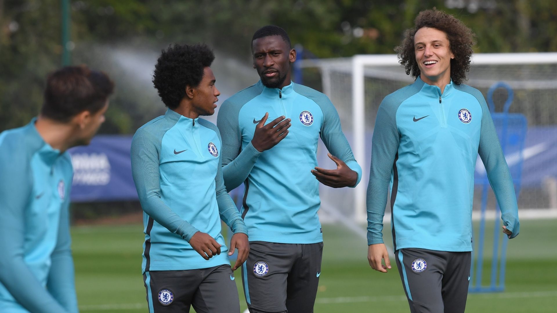 Chelsea boss praises Kepa Arrizabalaga: 'Very young, but very, very good'