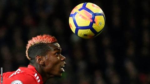 'Heading should be limited in professional football & banned for under-18s'