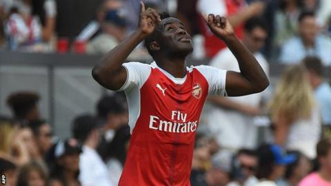 Joel Campbell: Arsenal forward joins Serie A newcomers Frosinone