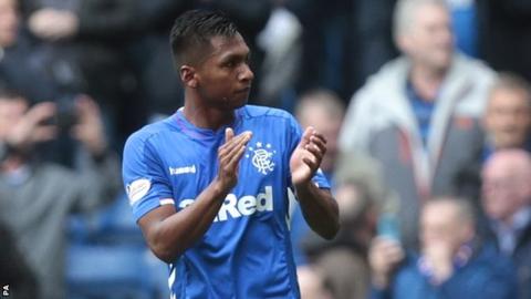 Gerrard wants to 'keep heroes' at Rangers