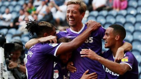 Lampard's tough start, Swindon's deja vu and a psychic programme - EFL round-up
