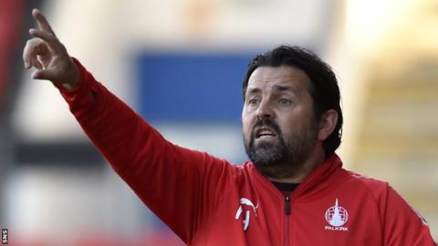 Manager Hartley leaves struggling Falkirk