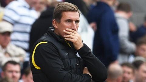 Stubbs leaves Premiership St Mirren after less than three months as manager
