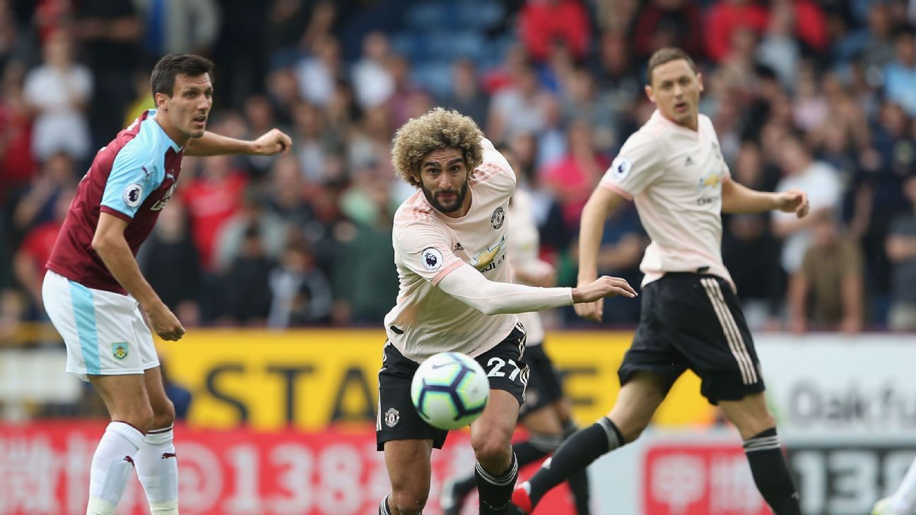 Manchester United's Marouane Fellaini confident team are Premier League contenders