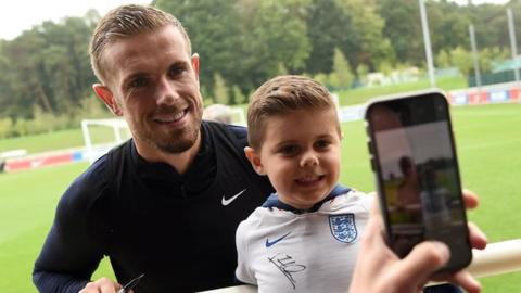 World Cup can be England players' fuel - Henderson