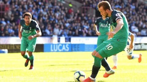 Tottenham v Barcelona: Harry Kane eyes Lionel Messi's scoring records