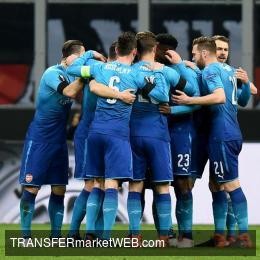 ARSENAL tracking Mario HERMOSO