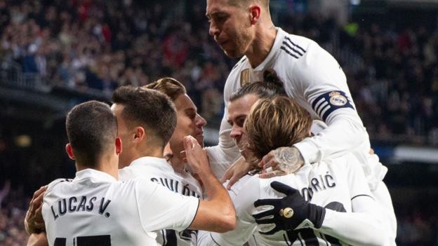 Real Madrid 2-0 Valencia: Madrid moved to within three points of leaders