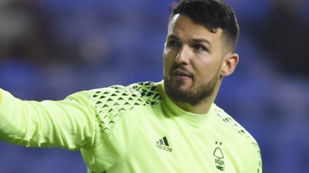 Stephen Henderson: Wycombe sign Nottingham Forest keeper on loan