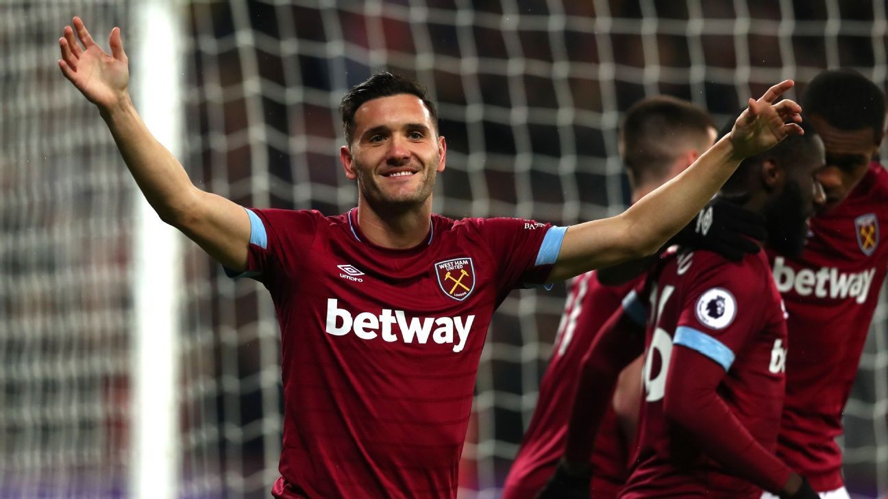 Lucas Perez double helps West Ham to 3-1 win over Cardiff