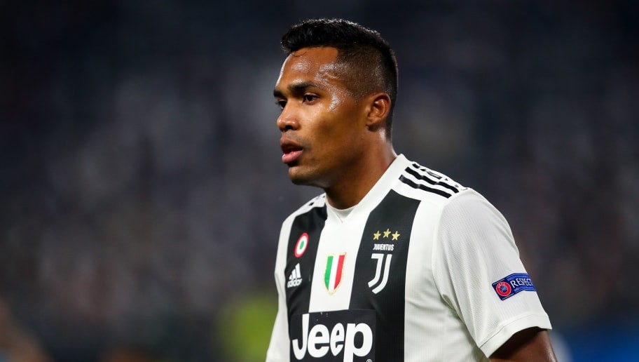 Man Utd Target Alex Sandro Set to Sign Contract Extension at Juventus