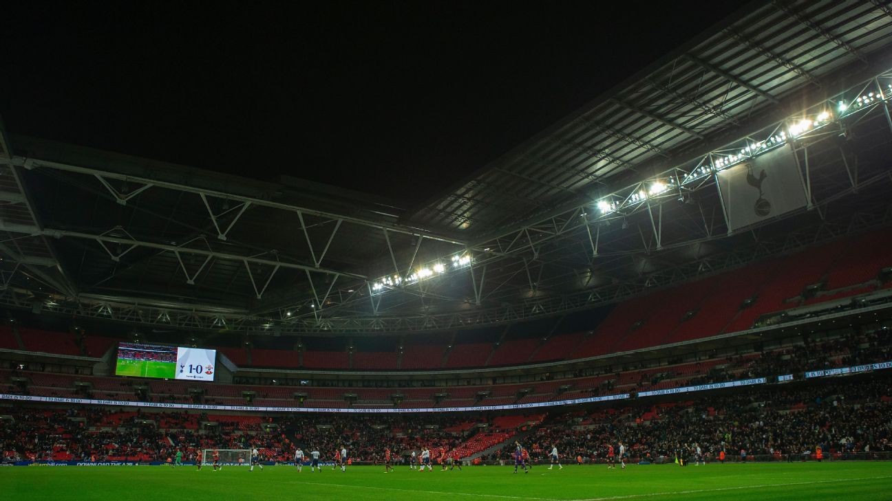 Tottenham's Mauricio Pochettino disagrees with Danny Rose Wembley comments: It's 'a gift'