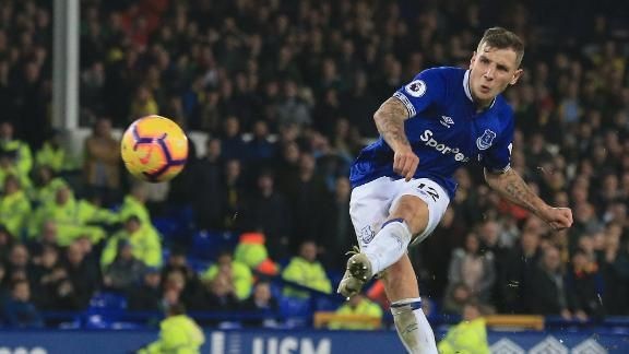 Everton snatch last-gasp equaliser through Lucas Digne to draw with Watford