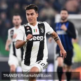 TMW - Manchester United scouting DYBALA during CL match