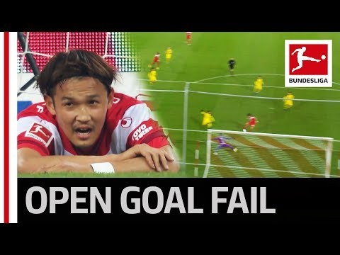 Takashi Usami Misses Open Goal vs. Dortmund