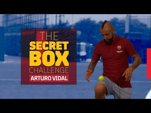 THE SECRET BOX CHALLENGE | Arturo Vidal