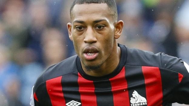 Rajiv van La Parra: Huddersfield winger set for Middlesbrough loan