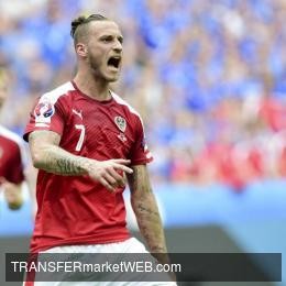 WEST HAM hitman ARNAUTOVIC approached by CSL side