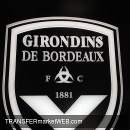 OFFICIAL - Bordeaux sign KOUNDE on new long-term