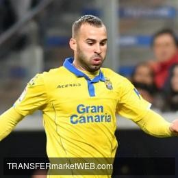 REAL BETIS - An English club scouting JESE Rodriguez