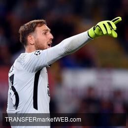 PSG back on Jan OBLAK