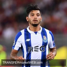 OFFICIAL - Porto sign Jesus CORONA on new long-term