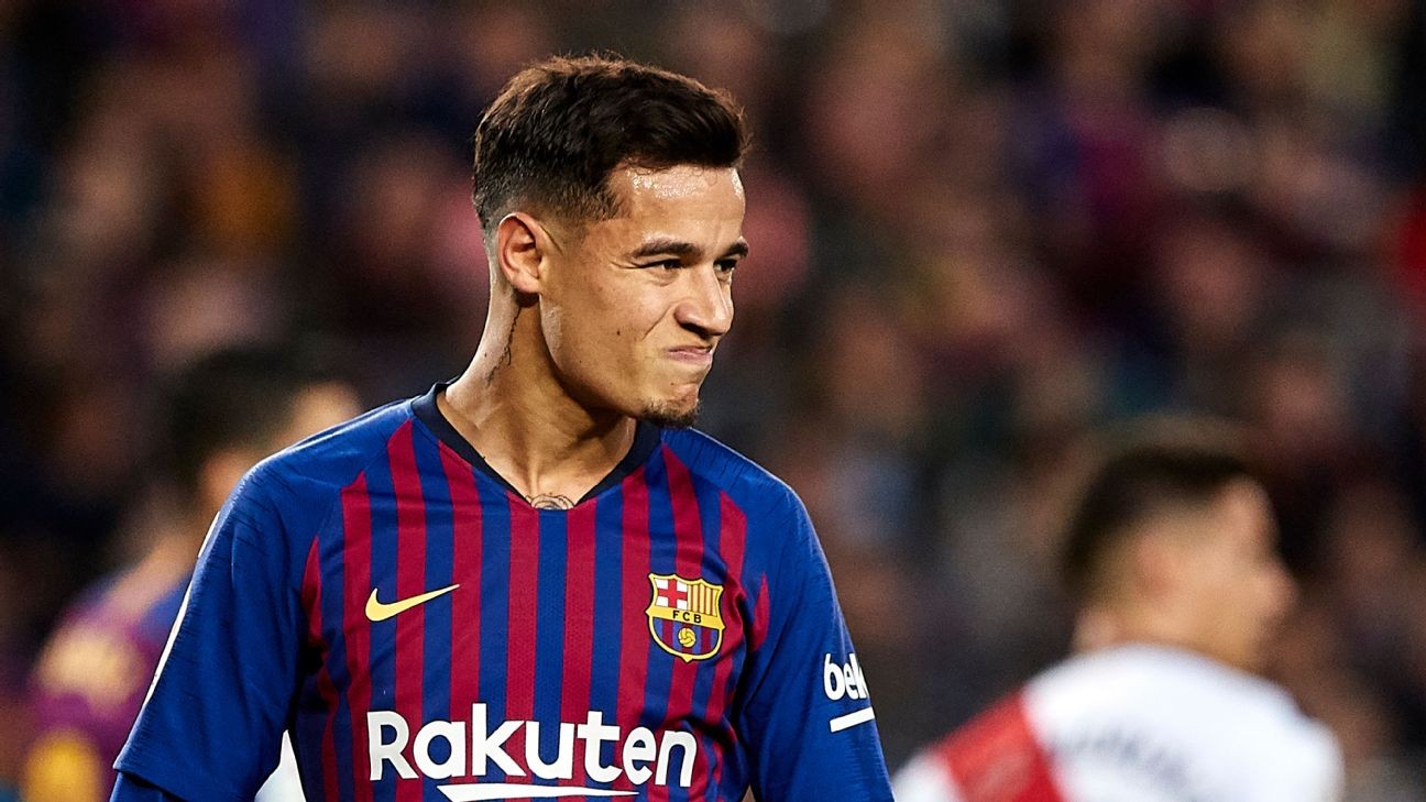Pique: Coutinho must accept Barcelona fans' jeers, finish strong