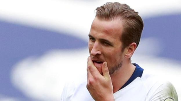 Harry Kane: Tottenham must win trophies to keep striker - Teddy Sheringham