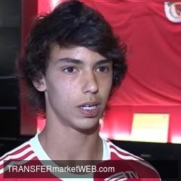MAN. UNITED challenge Juventus on JOAO FELIX