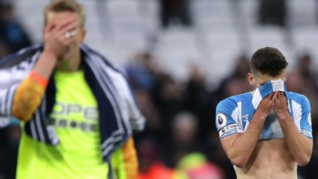 What happened in the Premier League? Late goals on a dramatic day