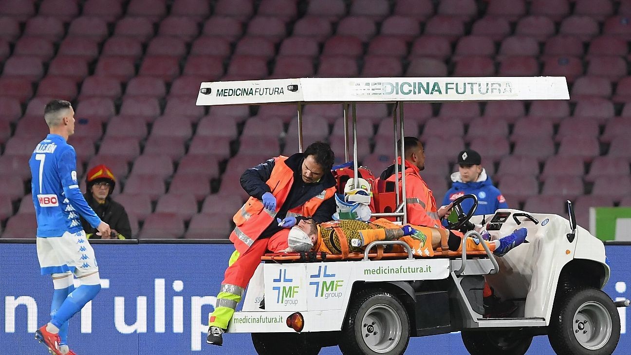Napoli's Ospina thanks fans after release from hospital following pitch collapse