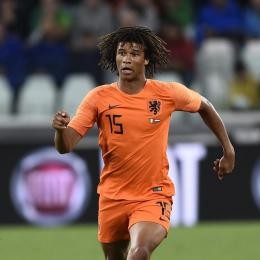 NAPOLI - Eyes on Nathan AKE