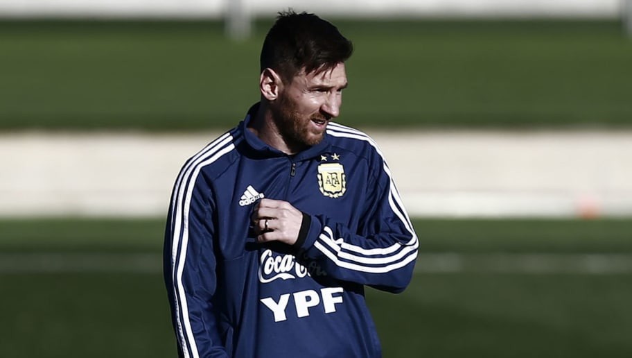 Barcelona Superstar Lionel Messi Suffers Injury Scare on International Duty With Argentina