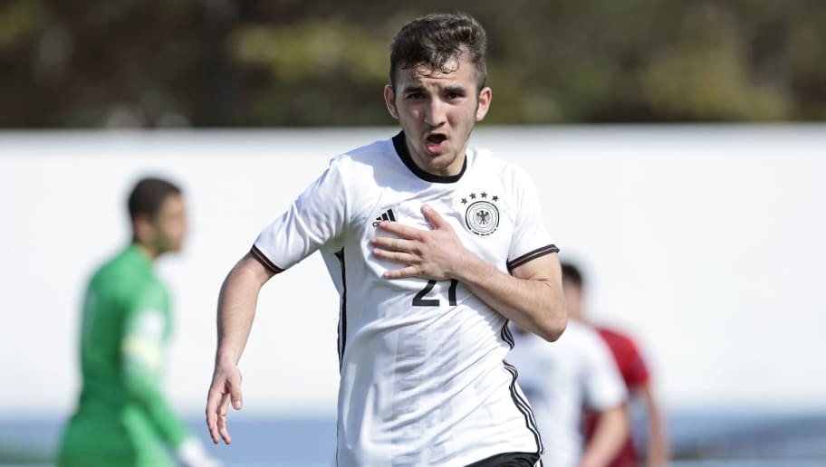 West Ham & Newcastle Lead Chase for 17-Year-Old Mainz Midfielder Dubbed the 'New Mesut Ozil'