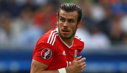 Giggs praises team's composure