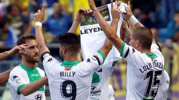 Jose Antonio Reyes: Extremadura pay tribute to former player