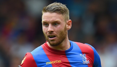 Wickham inks new Eagles deal