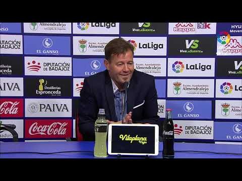 Rueda de prensa de Manuel Mosquera tras el Extremadura UD vs RCD Mallorca (0-0)