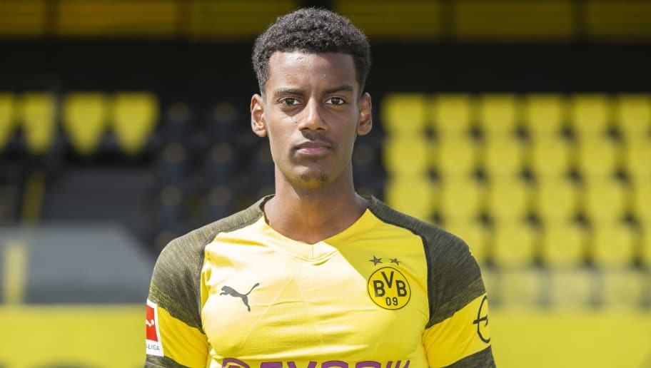 Real Sociedad Confirm Signing of Alexander Isak From Borussia Dortmund on 5-Year Deal