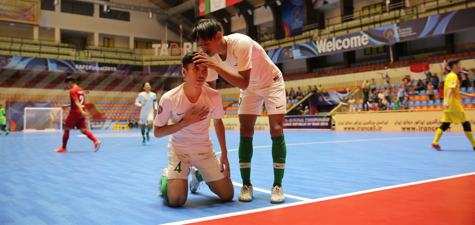 Indonesia edge Vietnam to reach semi-finals