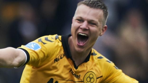 Mads Juel Andersen: Barnsley sign Danish defender for undisclosed fee