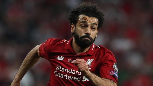 Mo Salah: Liverpool forward should join Barcelona, says Samuel Eto'o