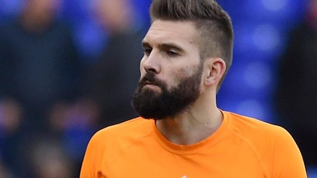 Bartosz Bialkowski: Ipswich keeper's Millwall move off after complication with medical