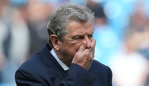 Hodgson sells Wan-Bissaka to United